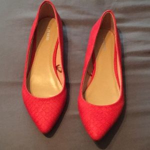 Express Women’s Flats